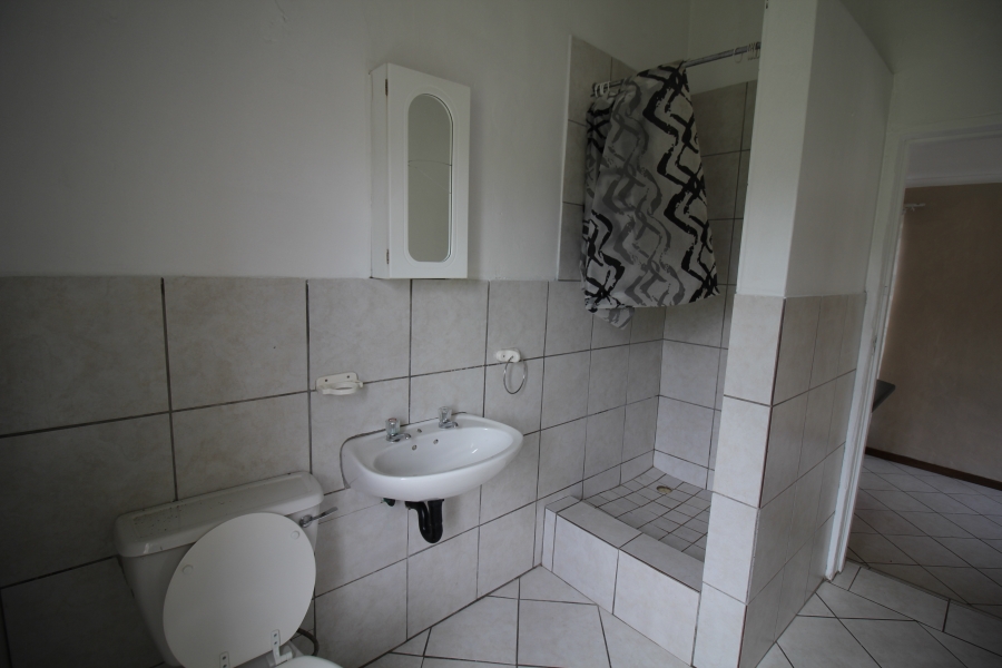 2 Bedroom Property for Sale in Cambridge West Eastern Cape